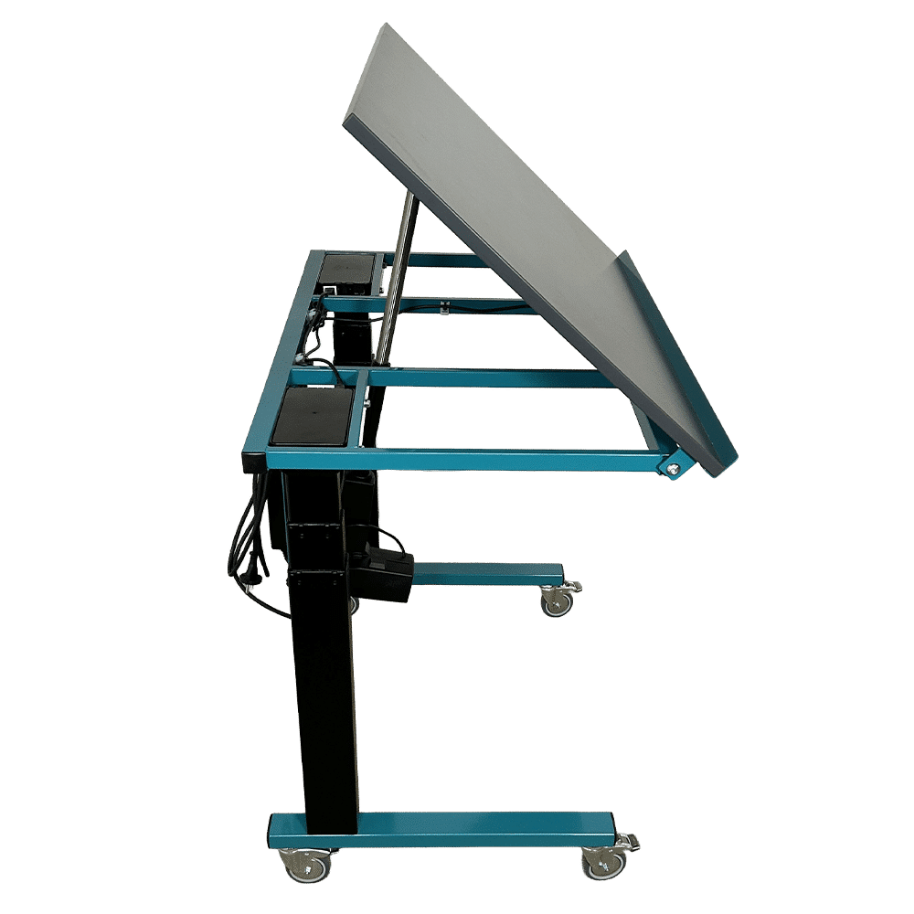 Height adjustable table with tilt function - 900x600mm - from the side