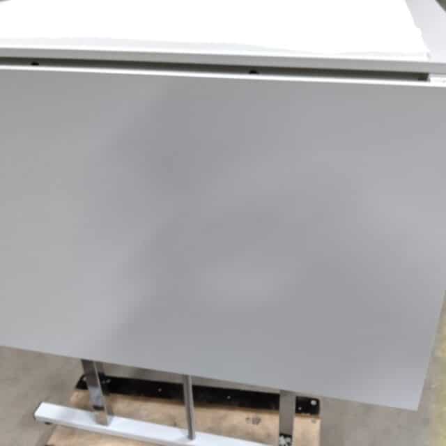 Arbeitsplatte 1200x650x18 m/ABS-Kante hellgrau